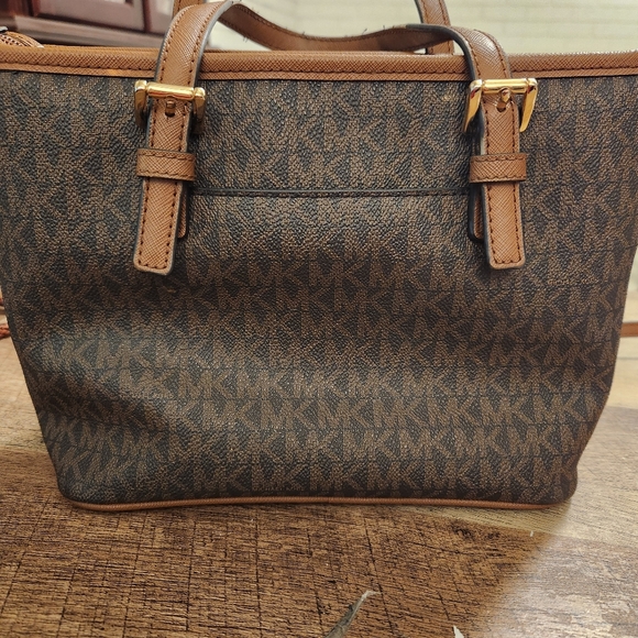 Michael Kors Dark Brown Signature Tote - Picture 4 of 16